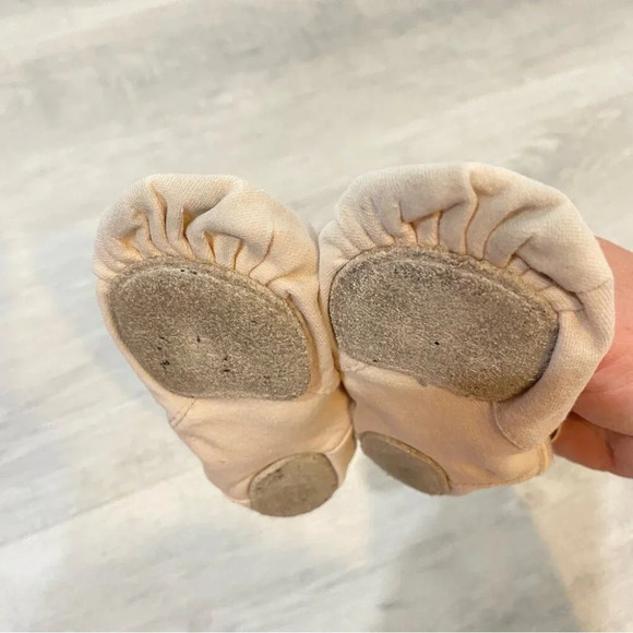 Capezio Toddler Ballerina Light Pink Dance Slippers 5.5in 10M - Picture 6 of 12